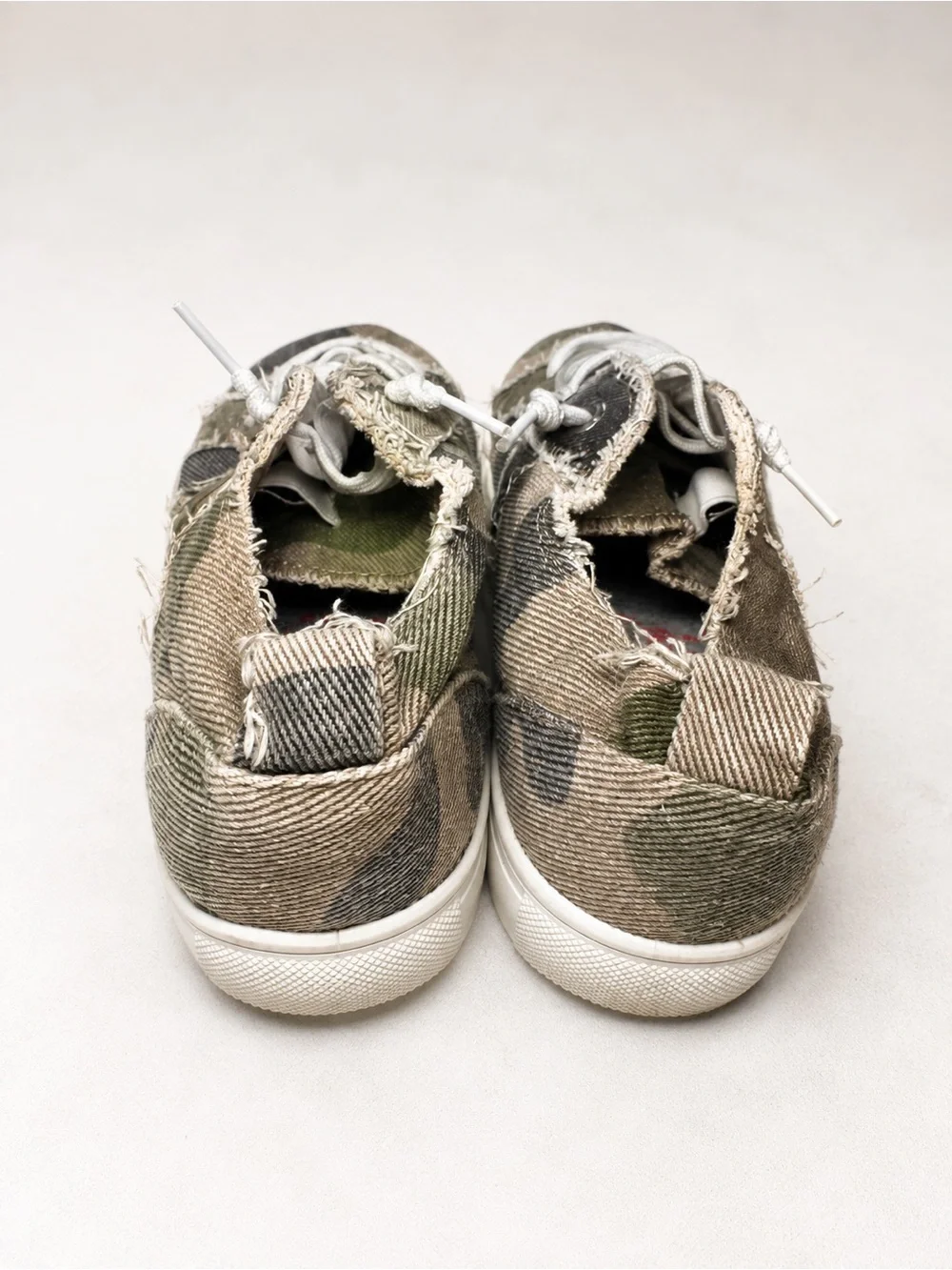 Kids Camouflage Canvas Sneakers Distressed Style Lace Up Size girls big 2